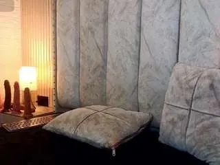 Catalina-23  live sex cam