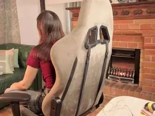 Doris-kenller  live sex cam