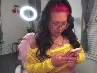 Kinky-kris  live sex cam
