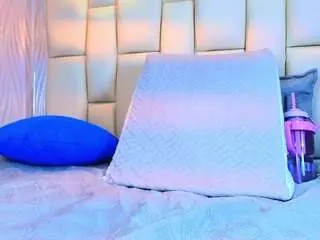 Lana-slim  live sex cam