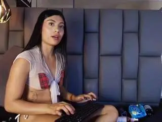 Lana-slim  live sex cam