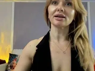 Monika-peach2  live sex cam