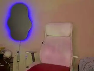 Nadiakarim  live sex cam