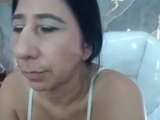 Nei-girl  live sex cam