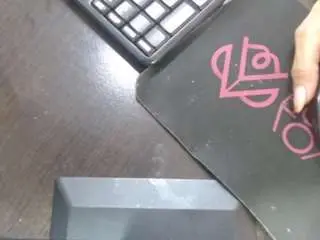 Nei-girl  live sex cam