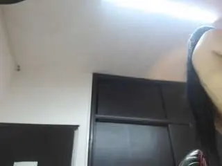 Nei-girl  live sex cam