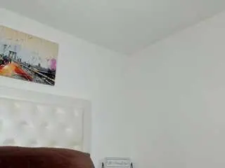 Cocoqueenn  live sex cam