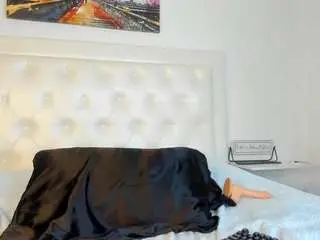 Cocoqueenn  live sex cam