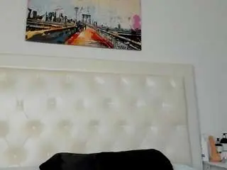 Cocoqueenn  live sex cam