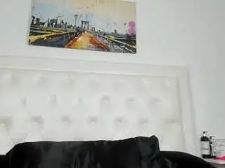 Cocoqueenn  live sex cam
