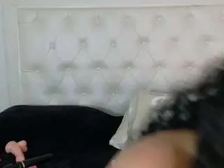 Cocoqueenn  live sex cam