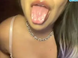 Ellumiie  live sex cam