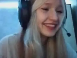 Louanneducking  live sex cam