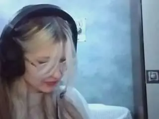 Louanneducking  live sex cam