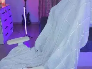 Lunaramy  live sex cam