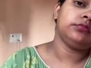 Rajbeuty57  live sex cam