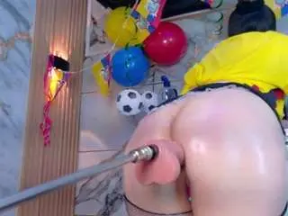 Bigass-dayla  live sex cam