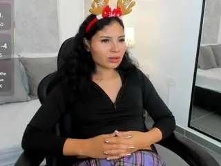 Dulce-natyy  live sex cam