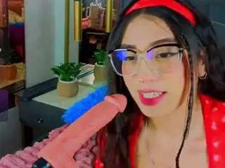 Madyjackson  live sex cam