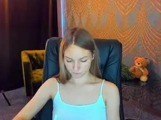 Milaaaddam  live sex cam