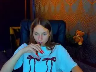 Milaaaddam  live sex cam