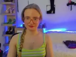 Nancystar  live sex cam