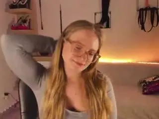 Nancystar  live sex cam