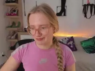 Nancystar  live sex cam