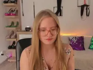 Nancystar  live sex cam