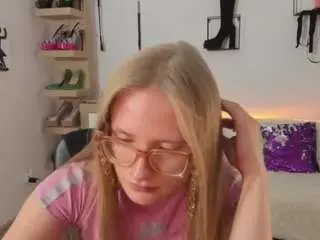 Nancystar  live sex cam