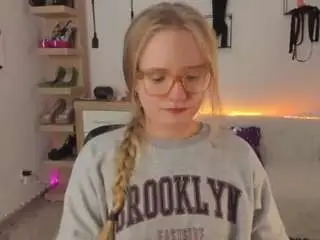 Nancystar  live sex cam