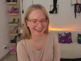 Nancystar  live sex cam