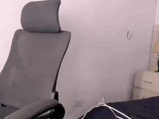 Sascha-doll  live sex cam
