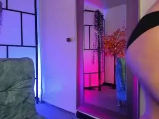 Violet-secret  live sex cam