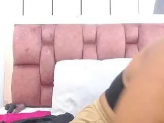 Ariana-pearl  live sex cam