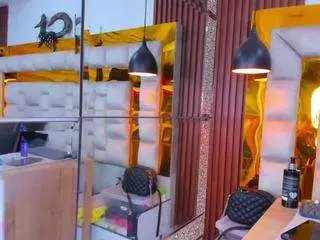 Bigassmonic  live sex cam