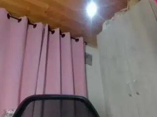 Lia-velerth  live sex cam