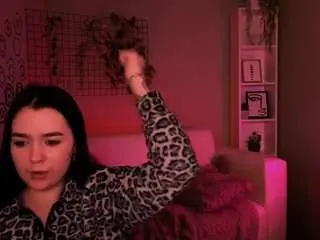 Regina-queen  live sex cam