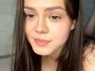 Traciefruman  live sex cam