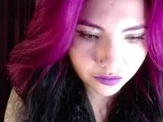 Kitty-jones  live sex cam
