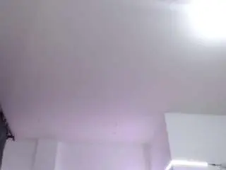 Kitty-jones  live sex cam