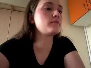 Trudieidleburg  live sex cam