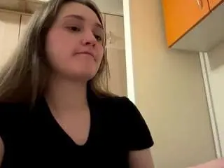 Trudieidleburg  live sex cam