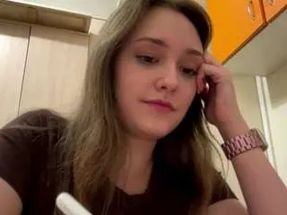 Trudieidleburg  live sex cam