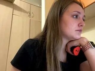Trudieidleburg  live sex cam
