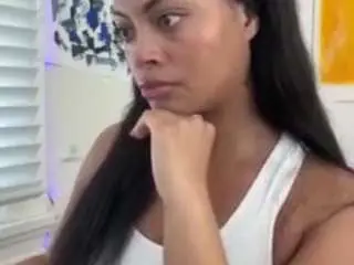 Ariaatelier  live sex cam