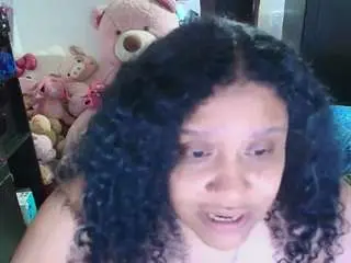 Millarobertss  live sex cam