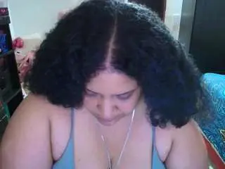 Millarobertss  live sex cam