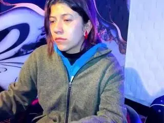 Raven-rouge  live sex cam