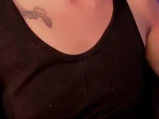 Lolatorress  live sex cam